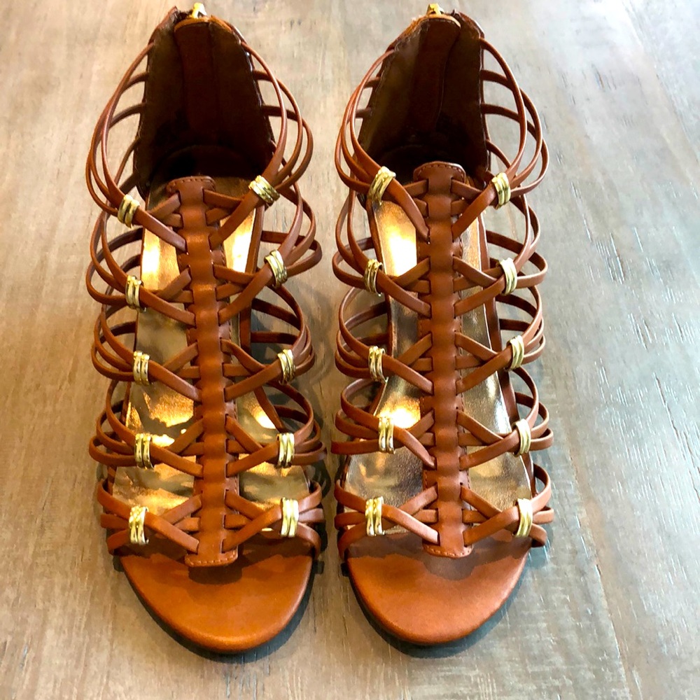 NWOT Madden Girl Wedges